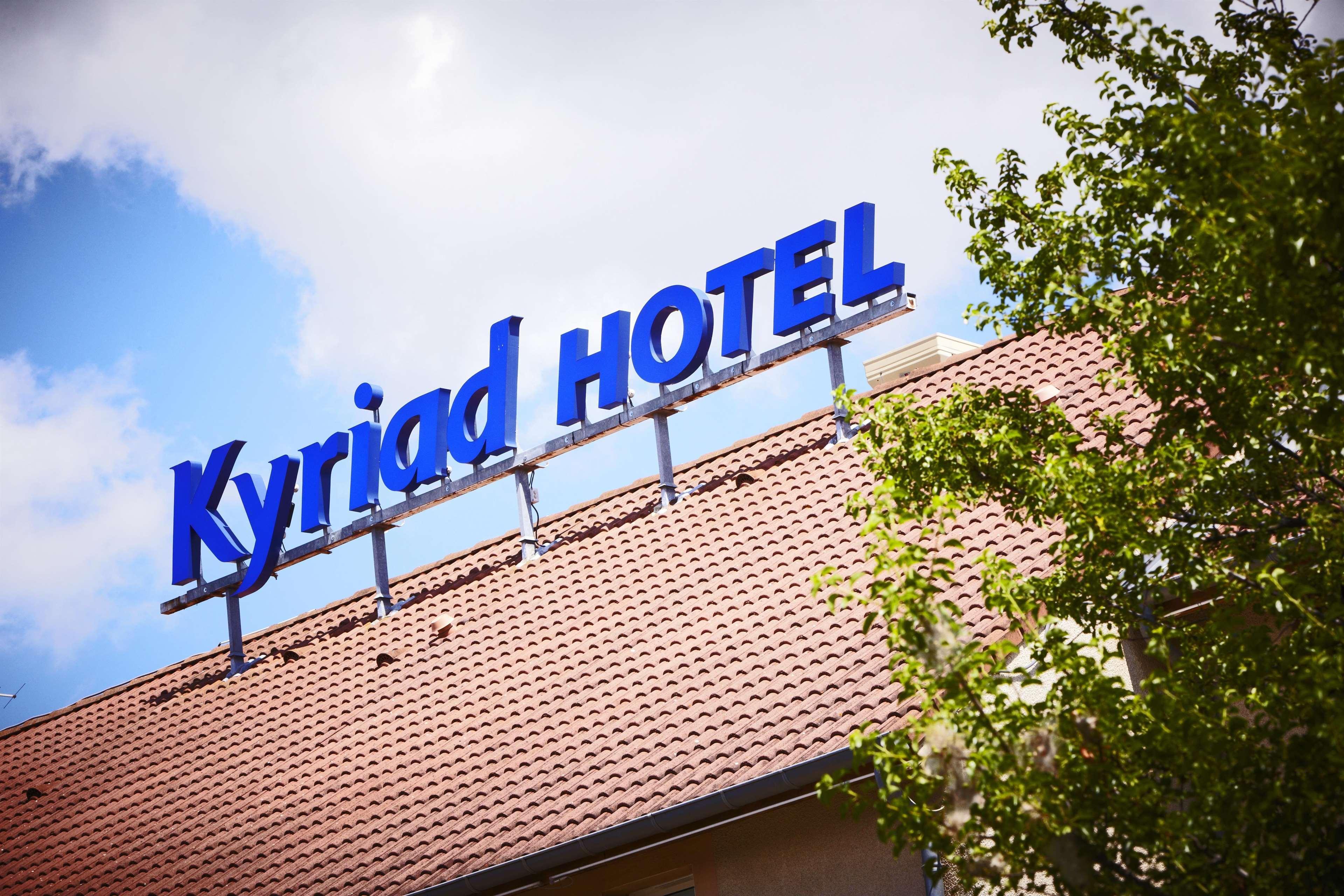 Kyriad Lyon Est - Saint Bonnet De Mure Saint-Bonnet-de-Mure Exterior foto